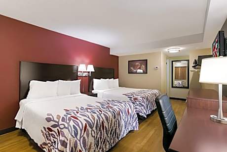 Deluxe Room with Two Queen Beds Smoke Free