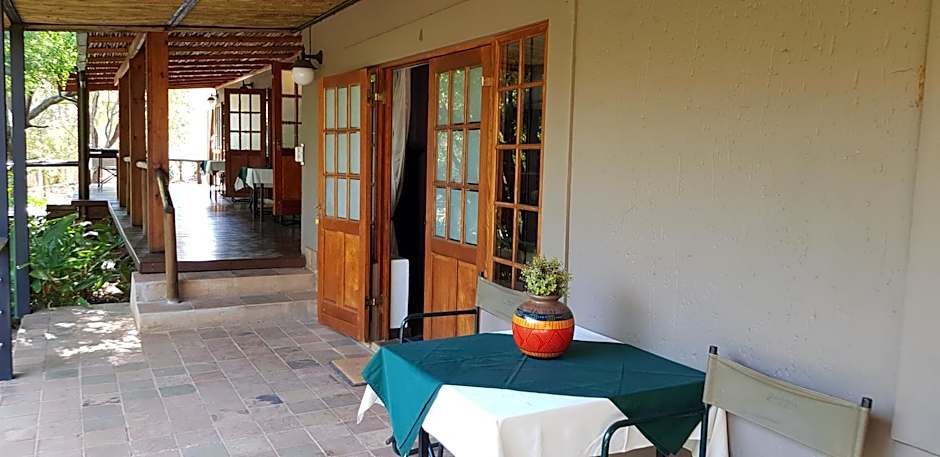 Tuskers Bush Lodge B&B