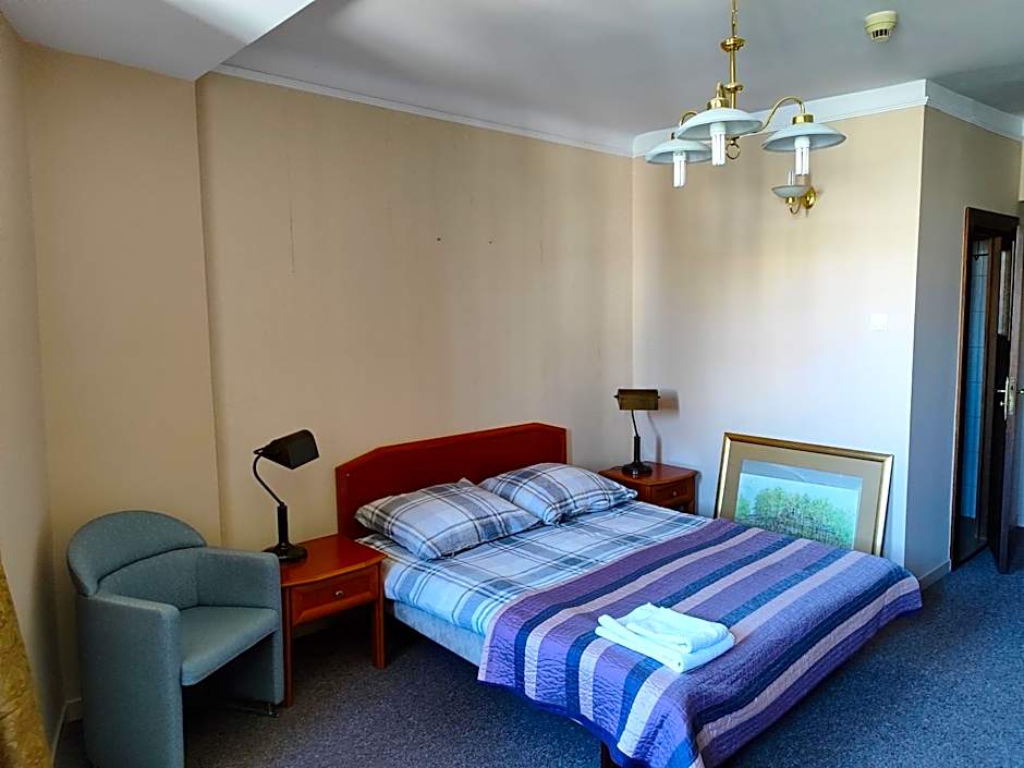 Pokój 303 dwuosobowy z prywatną łazienką - Piotrkowska 262-264