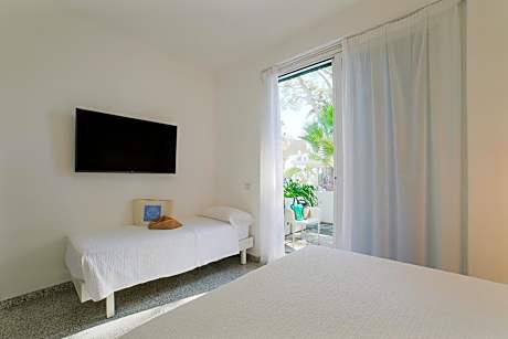 Single Room with Garden View