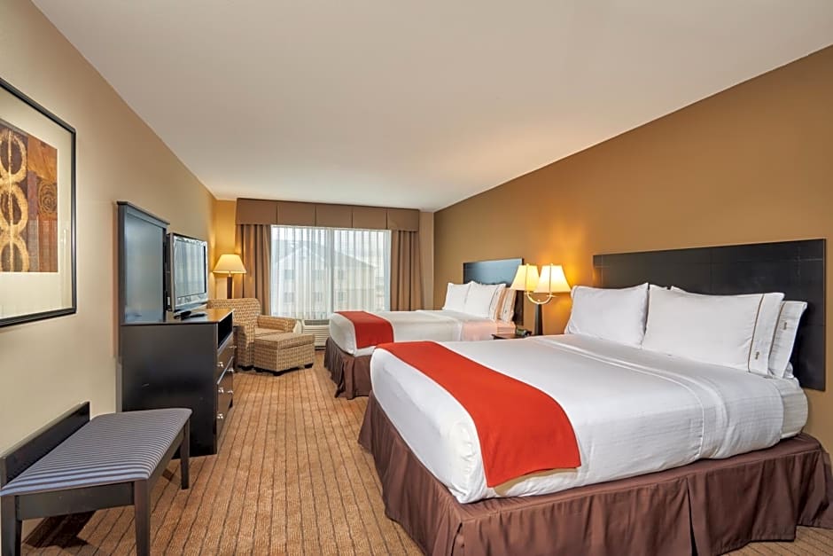 Holiday Inn Express & Suites El Paso Airport By IHG