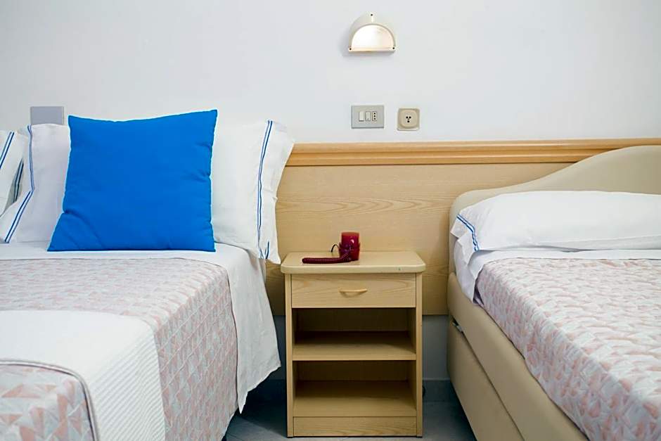 Hotel Cola Frontemare