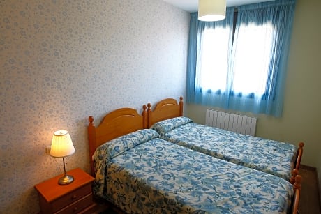 2 ROOM FAMILY APARTMENT (4 PEOPLE)