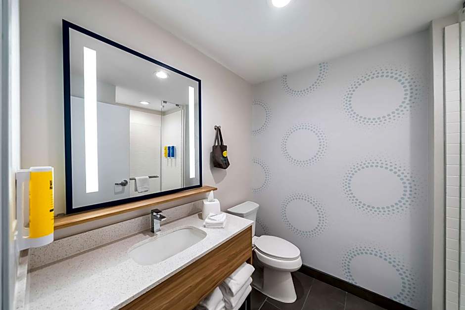 Tru by Hilton Plano East North Hwy 75