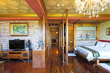 Family Room Non-Smoking