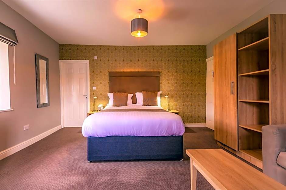 The Lamplighter Dining ~ Rooms