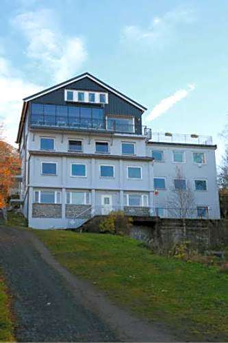 Breidablikk Guesthouse