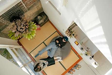 365.Hostel