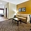 La Quinta Inn & Suites by Wyndham South Bend