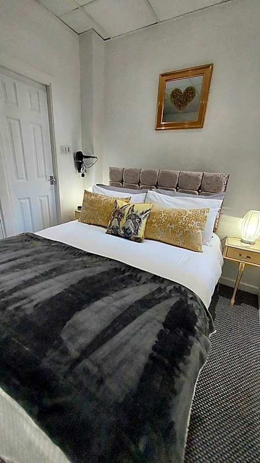 Rock Dene Hotel