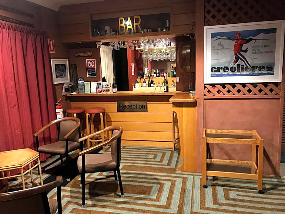 Cottonwood Lodge