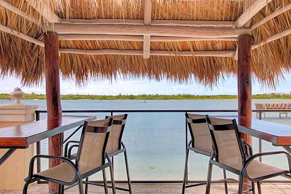 Hutchinson Island Hotel and Suites