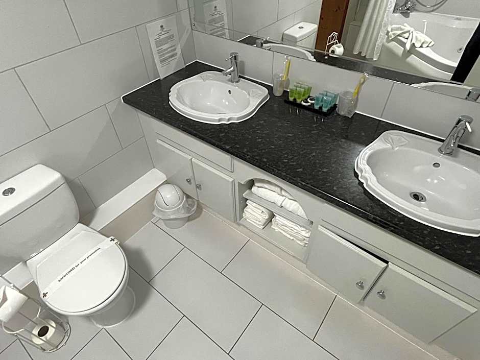 Sorrento Hotel & Restaurant