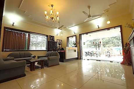 Hotel Moksha - 500M From Ram Jhula