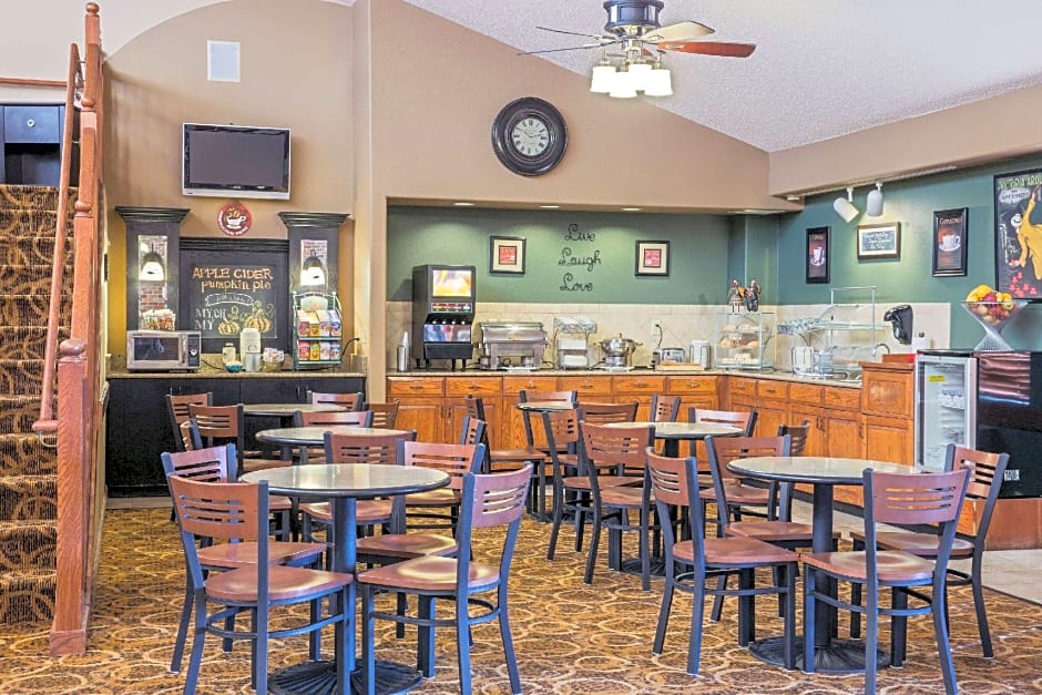 AmericInn by Wyndham Peoria