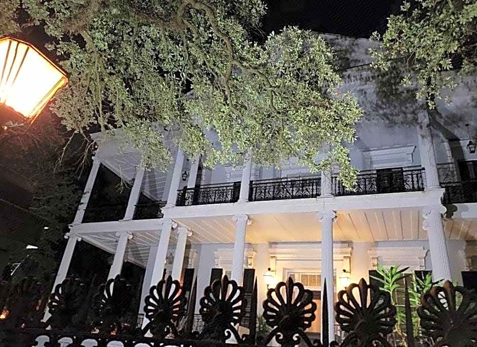 The Prytania Oaks