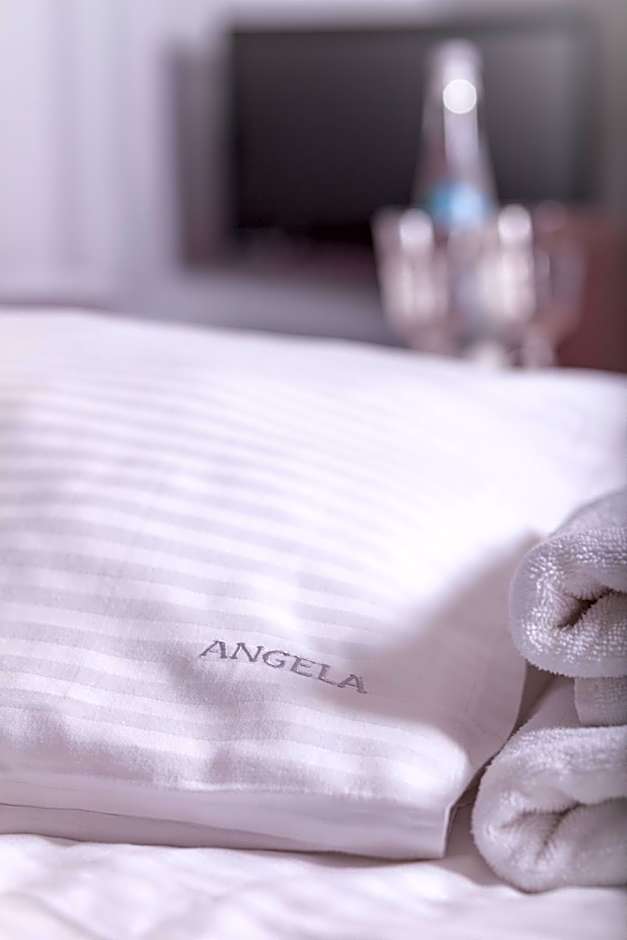 Angela Domki i Pokoje