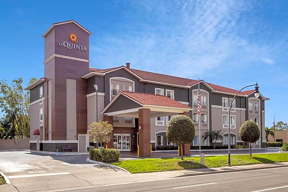 La Quinta Inn & Suites by Wyndham Tampa South