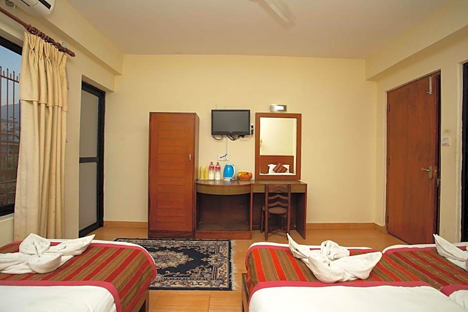 Photo 1 of 4 of Deluxe Triple Room with Balcony