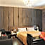 Galaxy Art Hotel