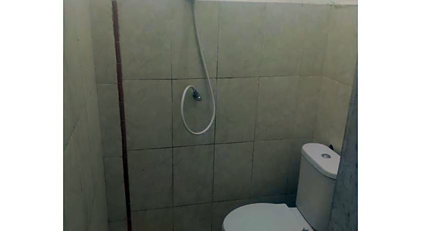 Hotel O Penginapan & Villa Sirait