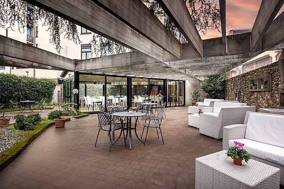 iH Hotels Milano Eur - Trezzano sul Naviglio