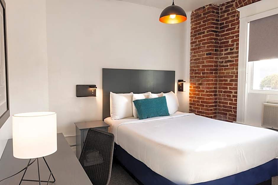 American Hotel