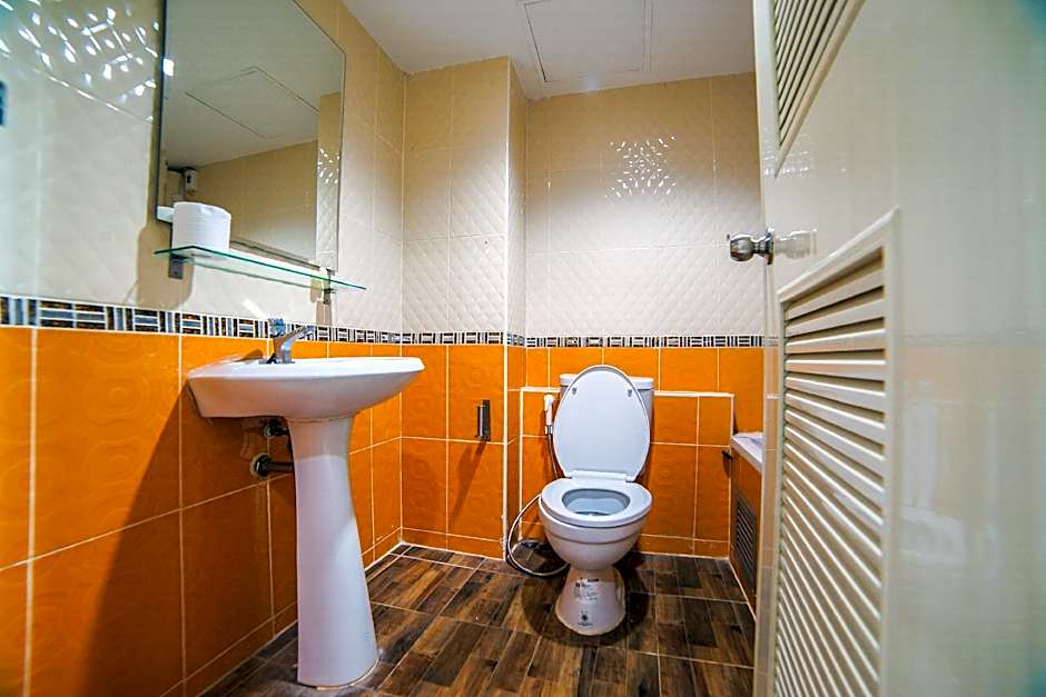 Sea Land View Apartment @ Sriracha