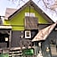 Winkel Village