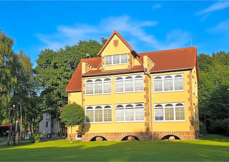 Ostsee-Rittergut-Rügen mit BinzHotel & OrdensKapelle & RomantikGut