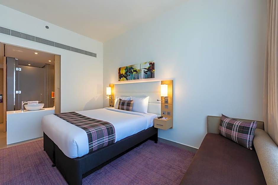 Premier Inn Dubai Dragon Mart