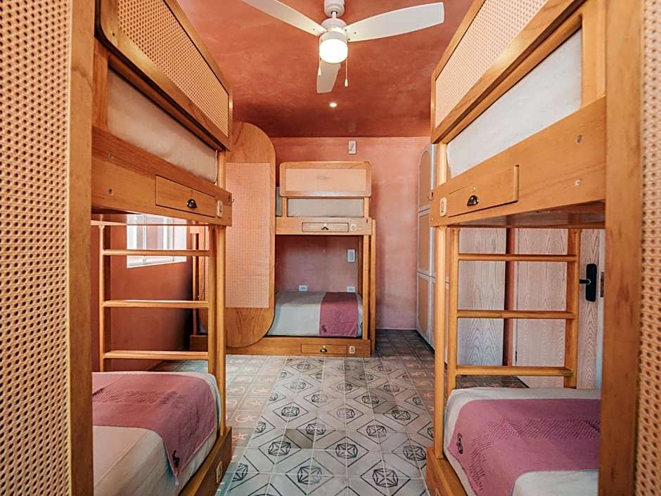 Casa Amate 61 Boutique Hostel