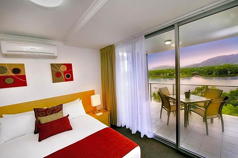 Edge Apartment Hotel