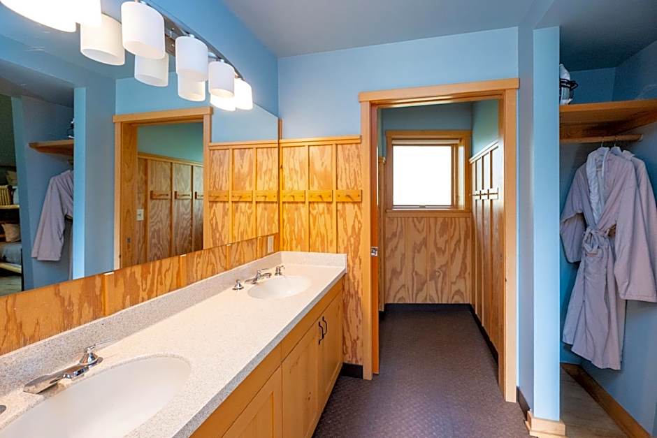 Photo 1 of 2 of 1 Bunkbed Cabin