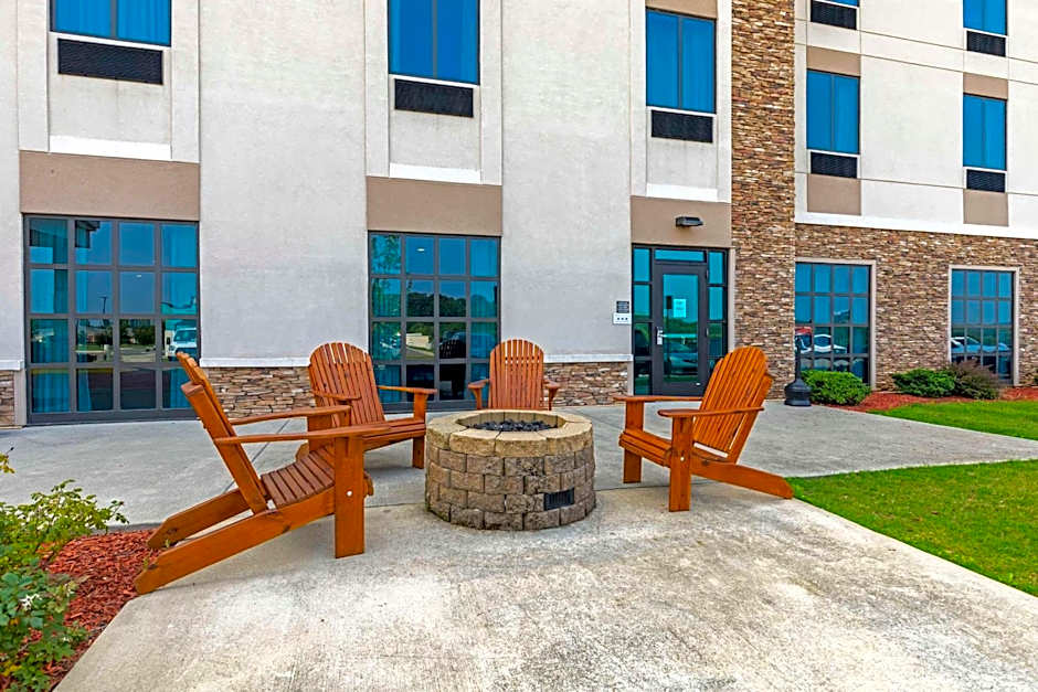 Comfort Inn & Suites