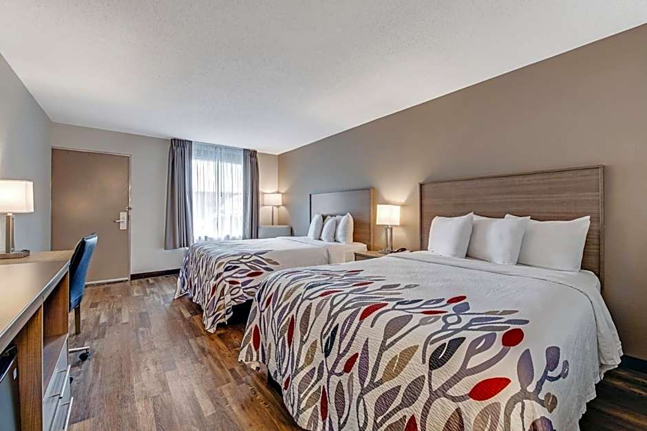 Red Roof Inn & Suites Wilkesboro