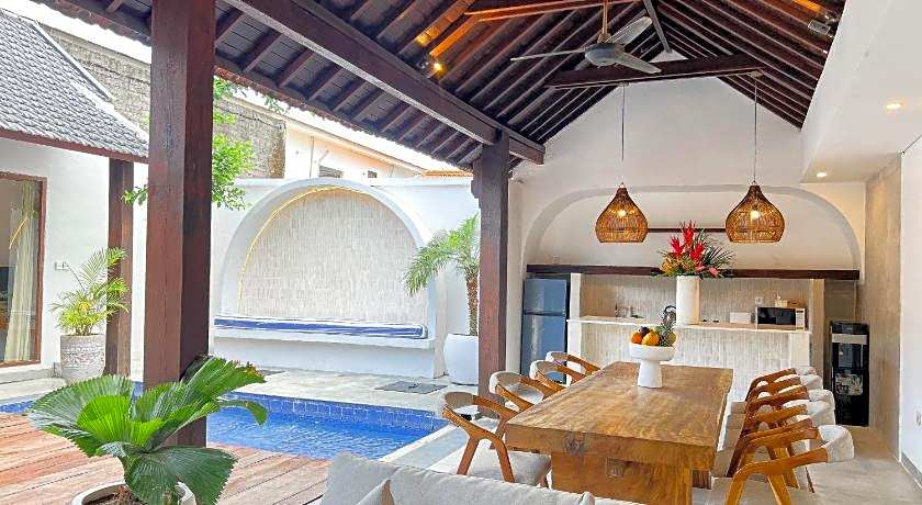 Apple Villa and Studio Seminyak
