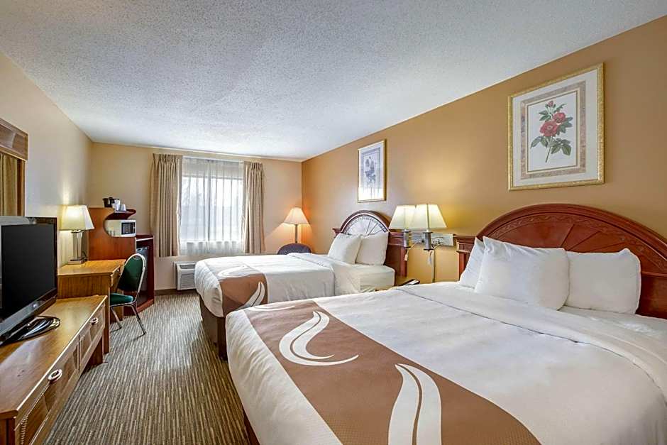 Quality Inn - Storm Lake