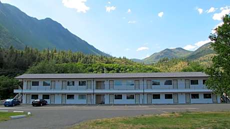 Retasket Lodge & RV Park