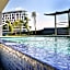Courtyard Hotel Waterfall City