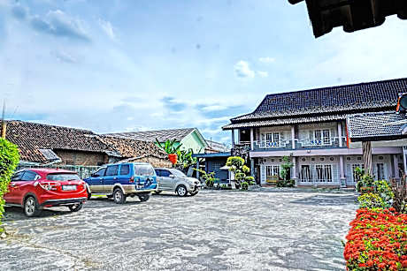 Capital O 92187 Hotel Sekar Sunja