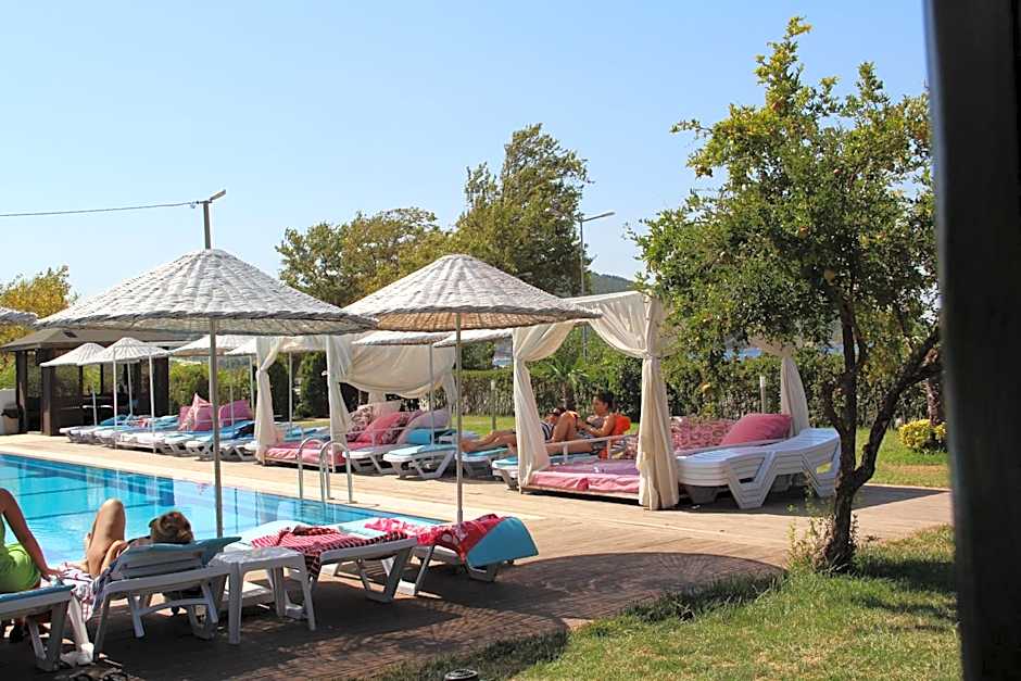 Aloria Garden Hotel