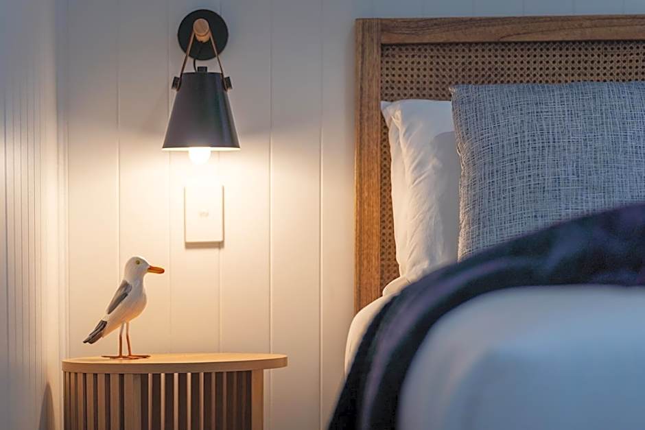 Poinciana at Cooee Bay