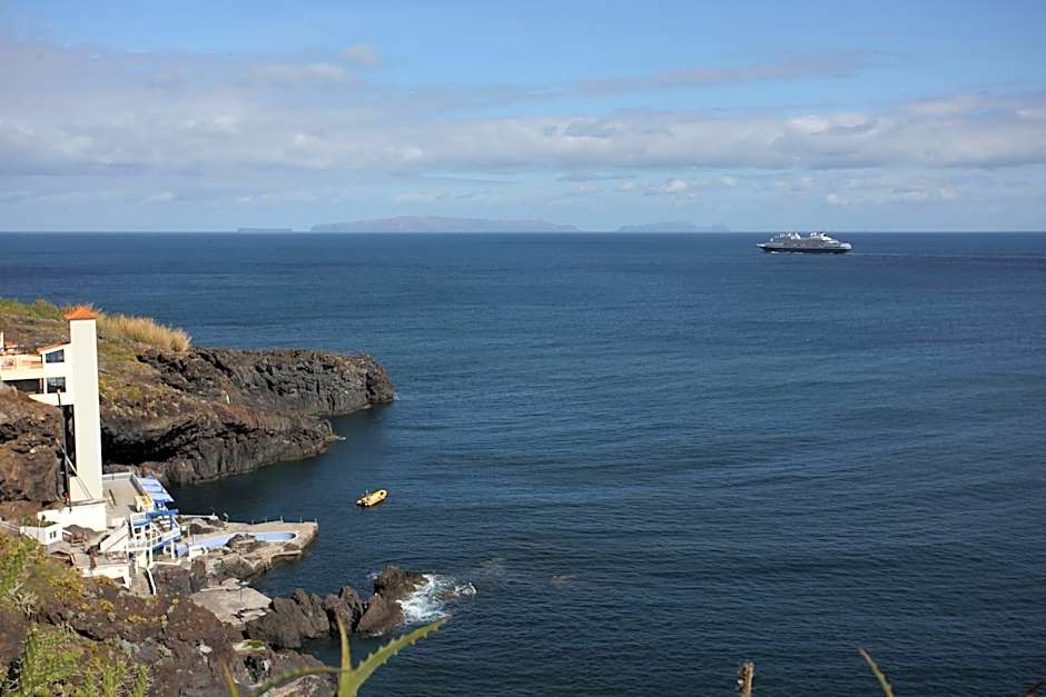 Canico Bay Apartments