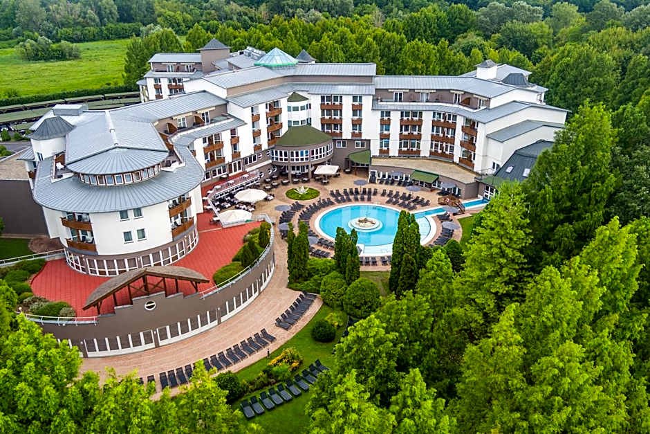 Lotus Therme Hotel & Spa