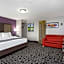La Quinta Inn & Suites by Wyndham Roanoke Salem
