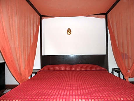 Junior Suite (2 Adults)