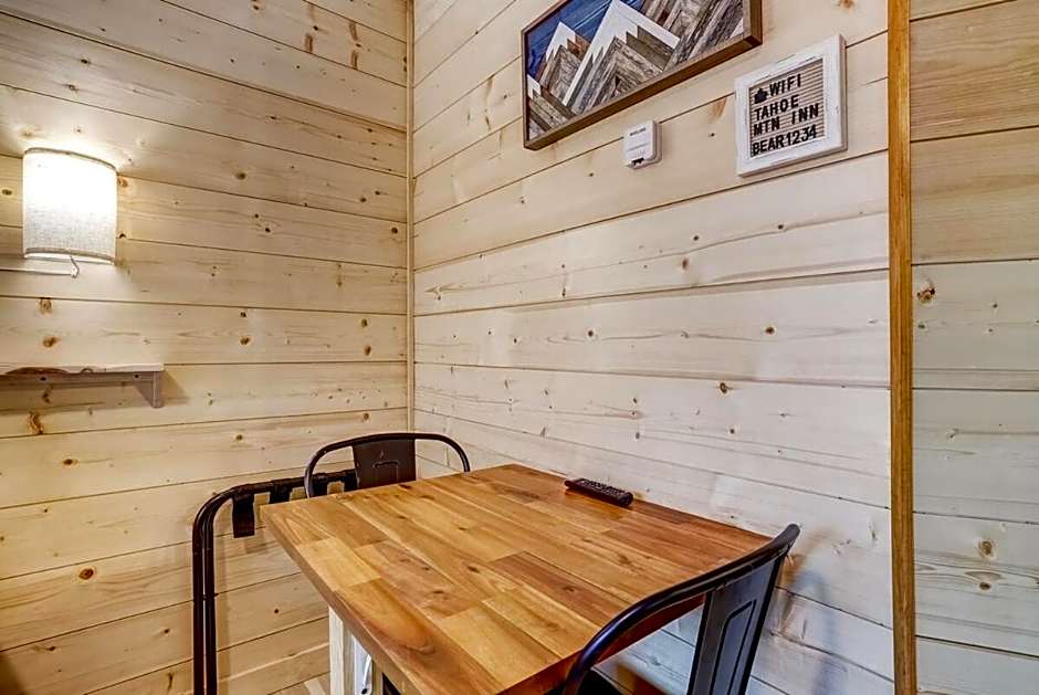 Tahoe Mountain Inn