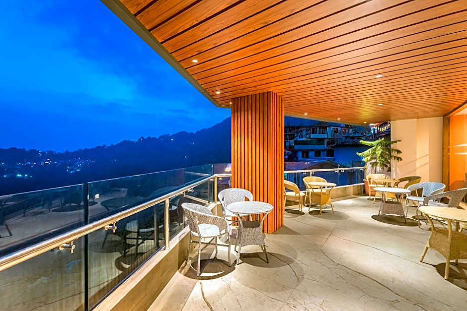 Tripli Hotels M & Resort