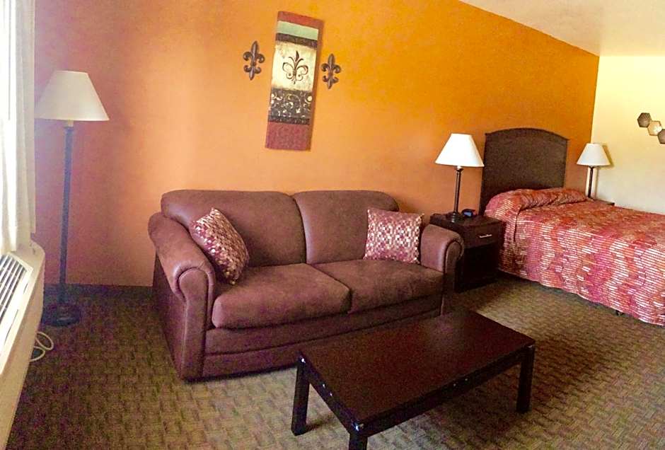 Cottonwood Inn & Suites